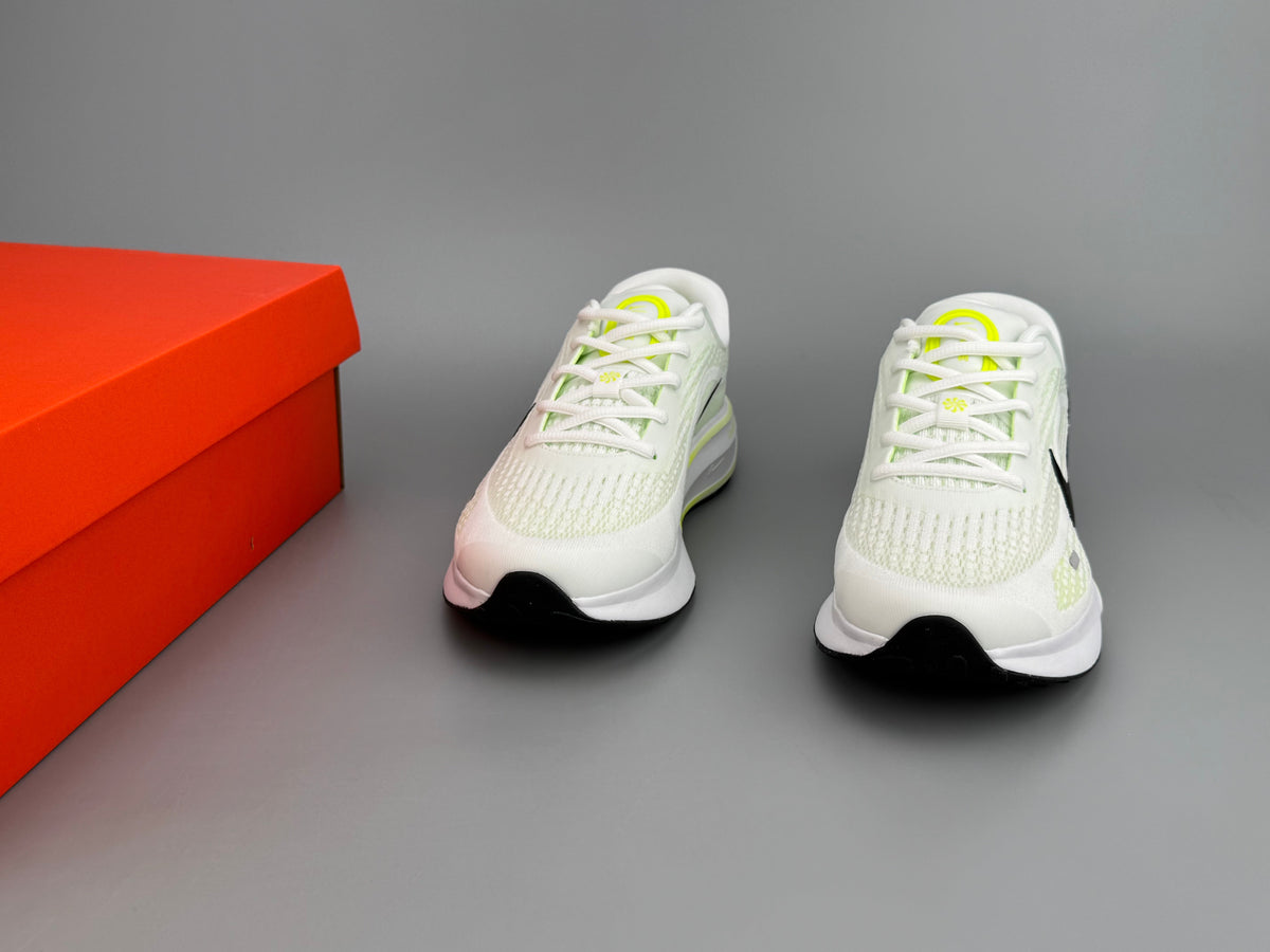 Nike Journey Run Running Shoes White Volt FN0228-700