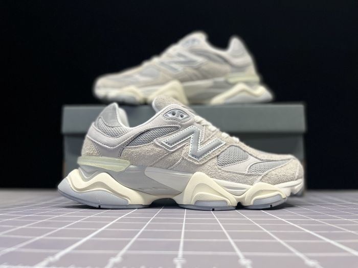 New Balance U9060LNY Sneakers in Cream and Grey