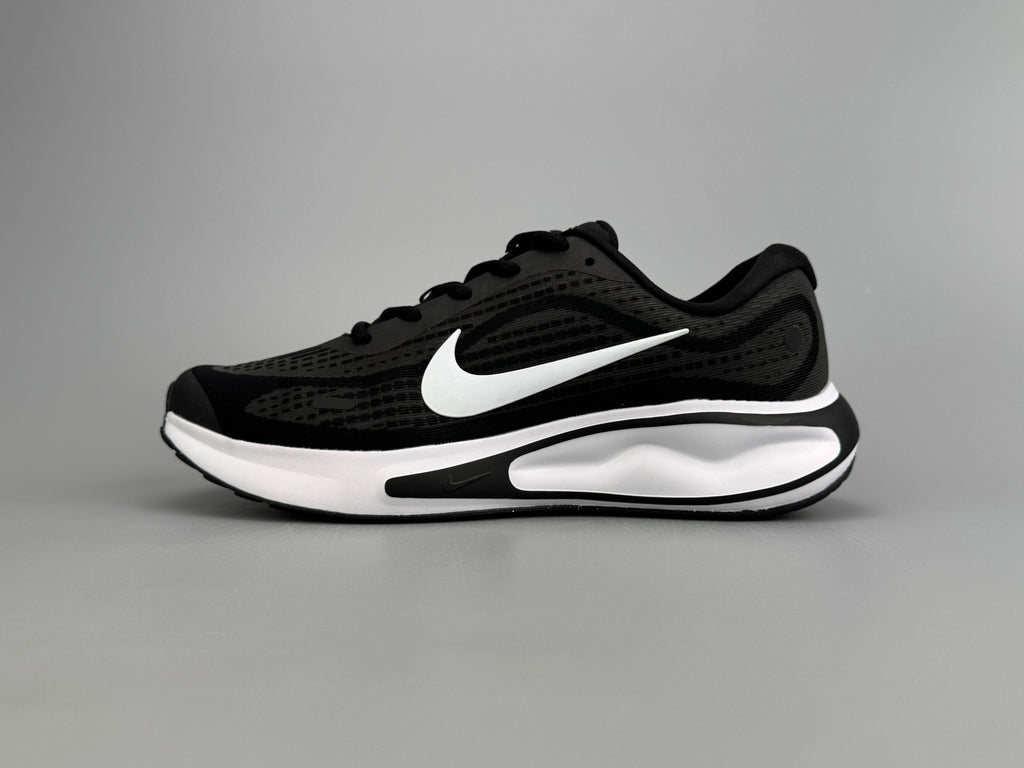 Nike Journey Run Black and White Running Shoes FN0228-001