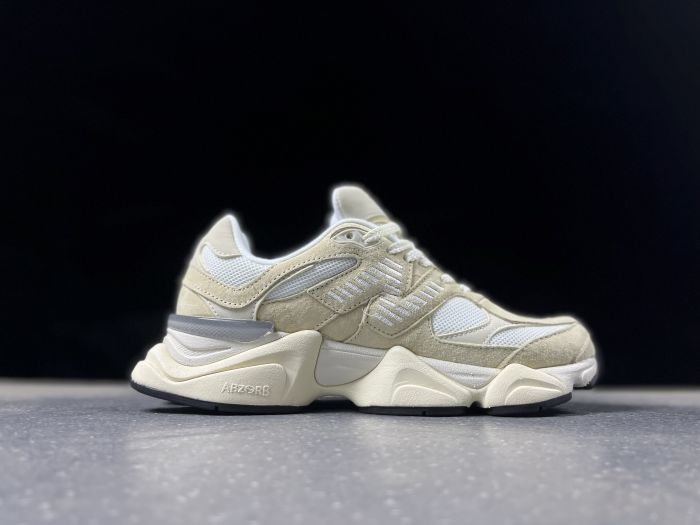 New Balance 9060 Sneakers U9060WNB Cream