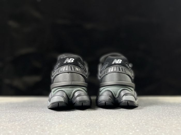 New Balance U9060PNR Sneakers in Black and Gray