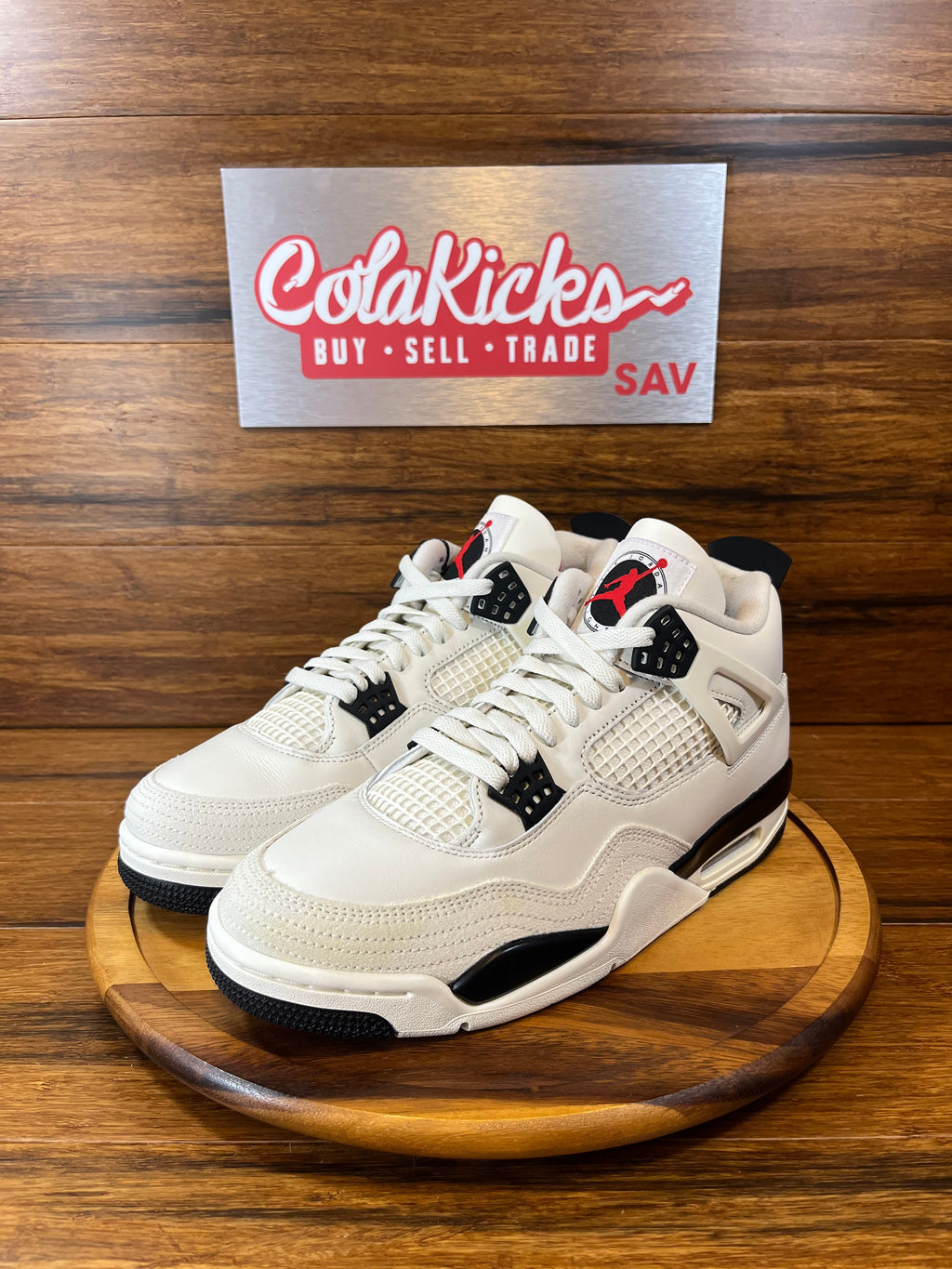 Jordan 4 Retro Flight Club