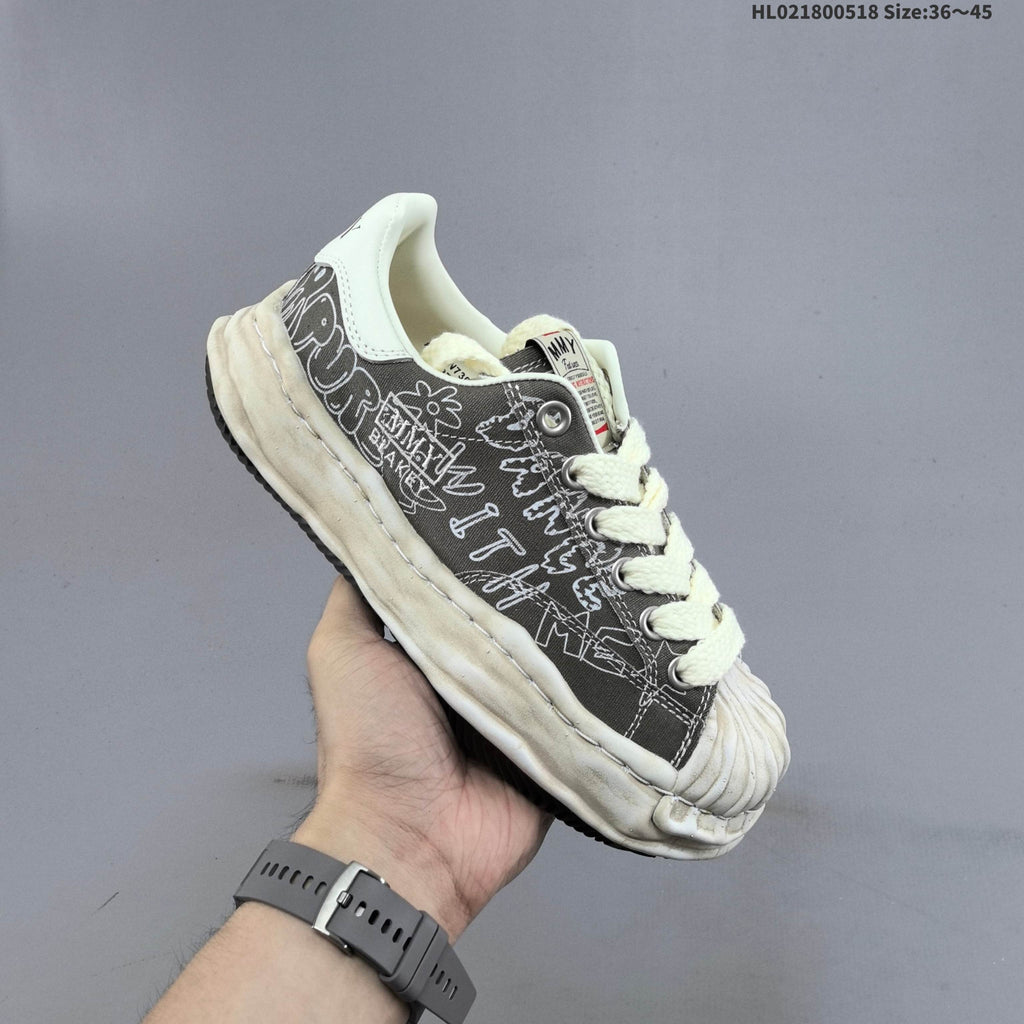 Maison Mihara Yasuhiro Blakey Low-Top Sneakers, Graphic Print