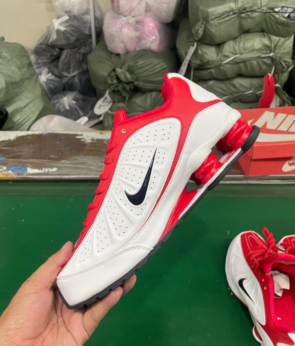 Nike Shox R4 Red and White Sneakers