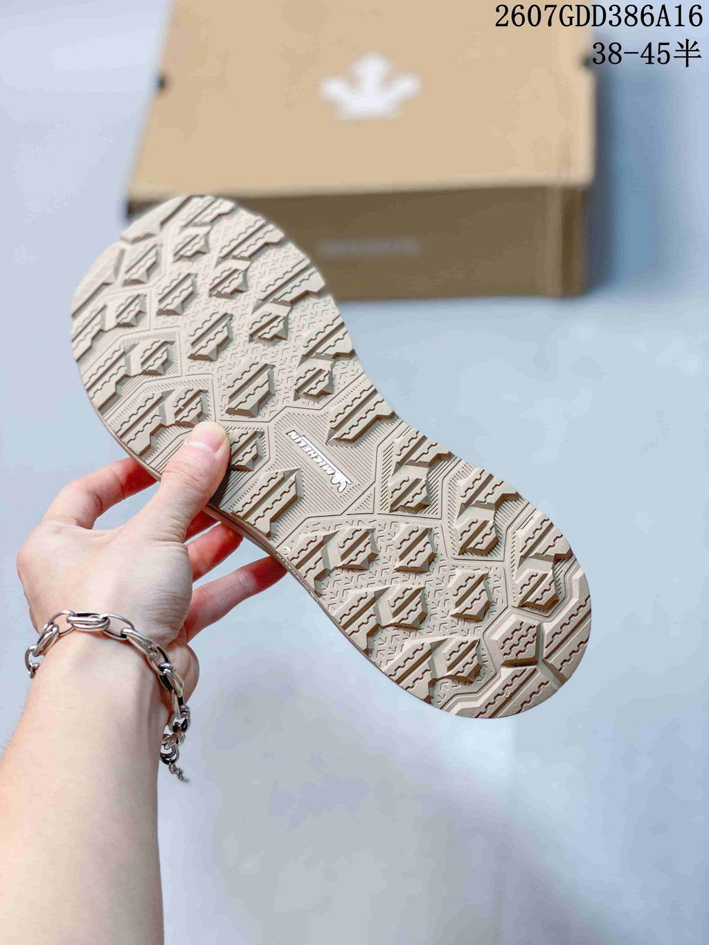 DESCENTE Dualis PRIME WIRE 2.0 Beige Casual Sneakers