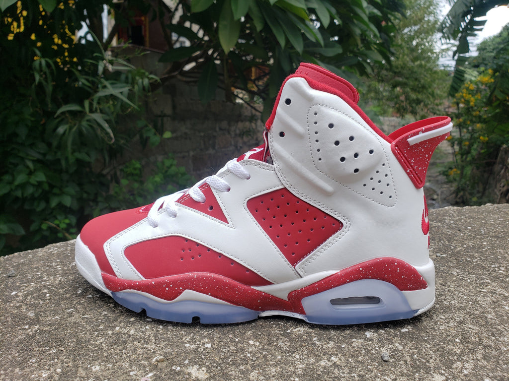 Jordan Air Jordan 6 Sneakers in Red and White