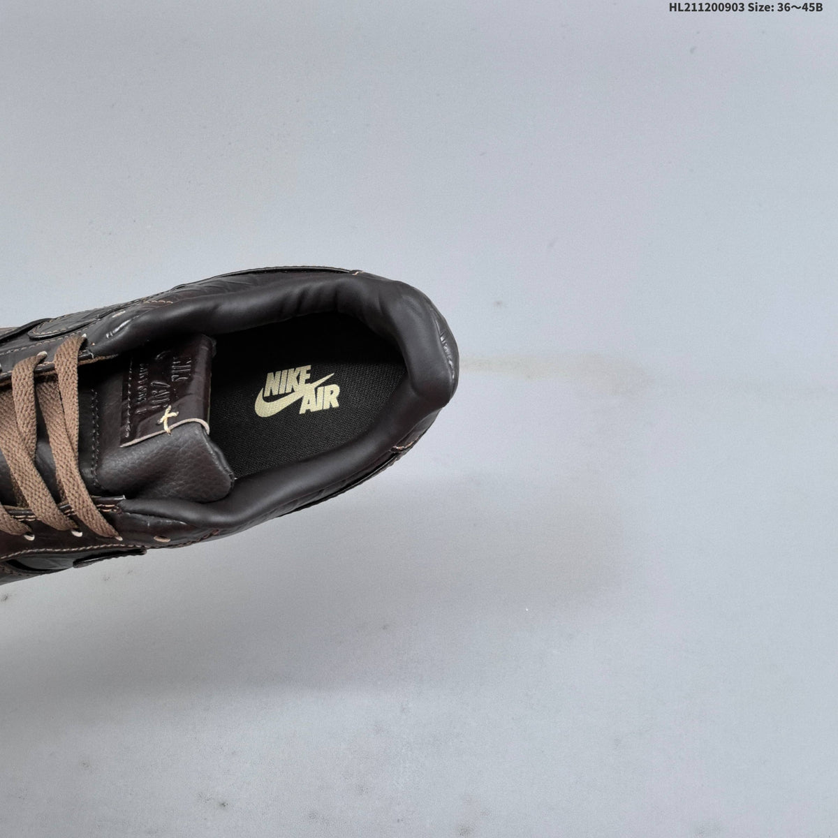 Nike Air Force 1 '07 Low Sneakers in Dark Brown