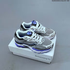 Saucony ProGrid Omni 9 Retro Running Sneakers