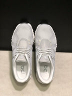 On Cloud 6 Gray and White Sneakers
