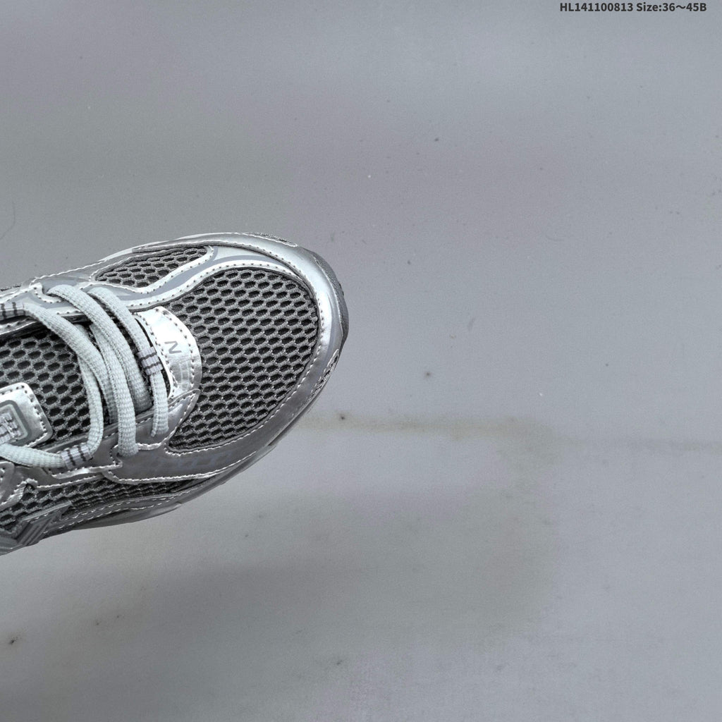 New Balance 740 Sneakers in Grey and Silver CR740MG