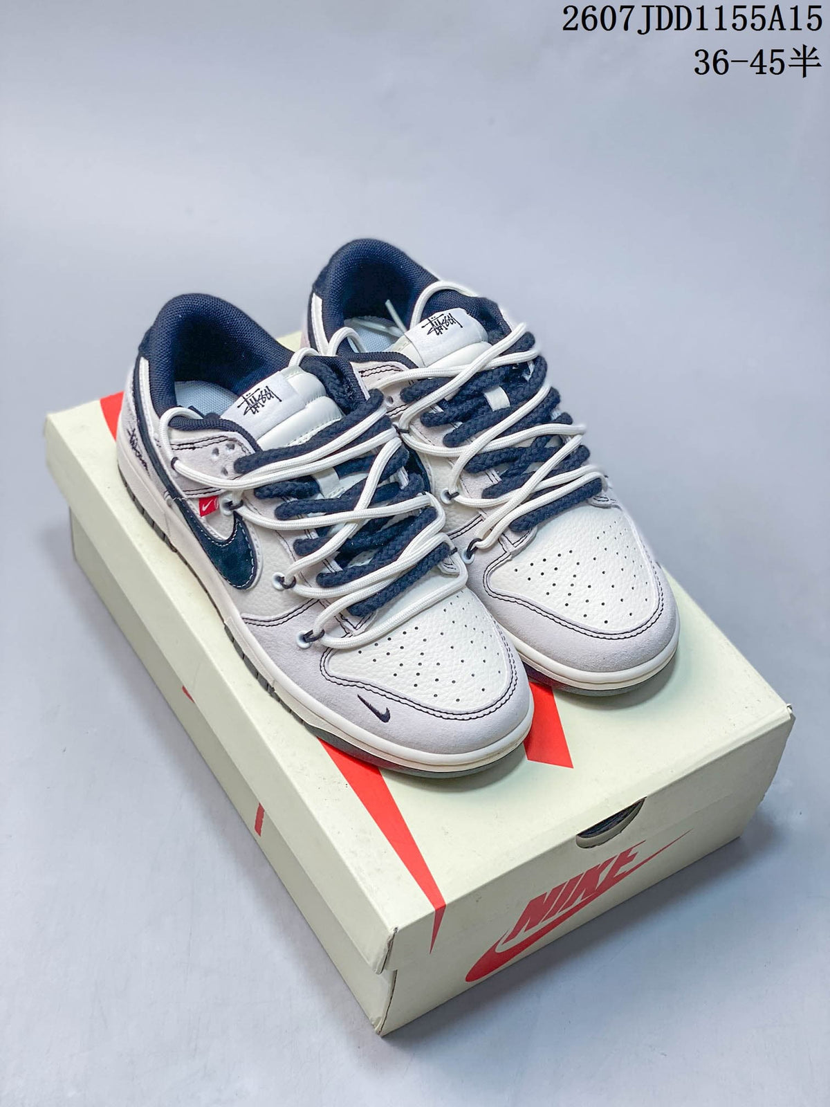 Nike SB Dunk Low Gray White Navy Sneakers
