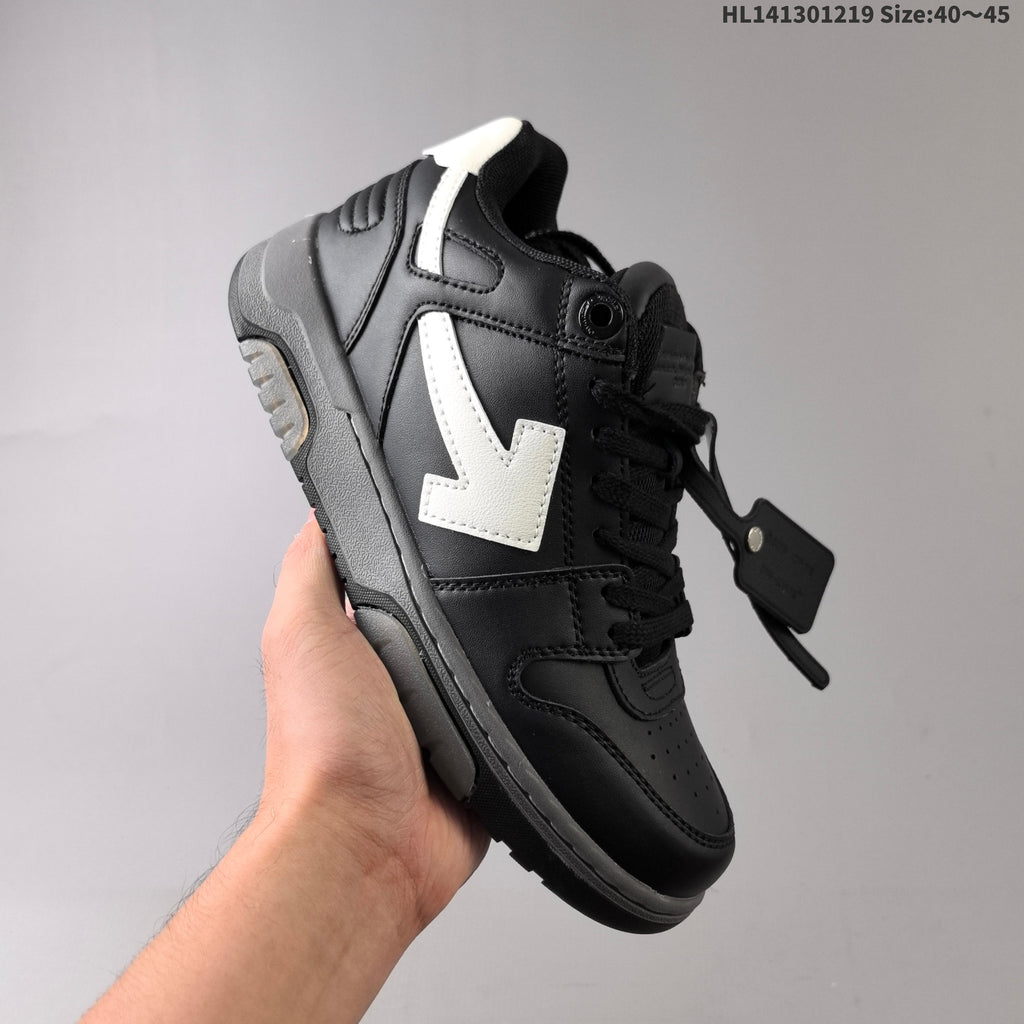 OFF-WHITE Arrow Low-Top Sneakers in Mixed Colors