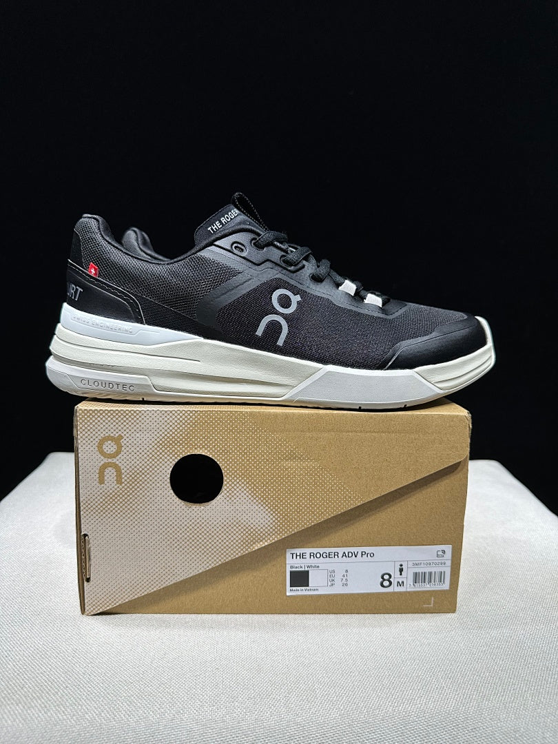 On THE ROGER Clubhouse Pro Tennis Sneakers Black and White
