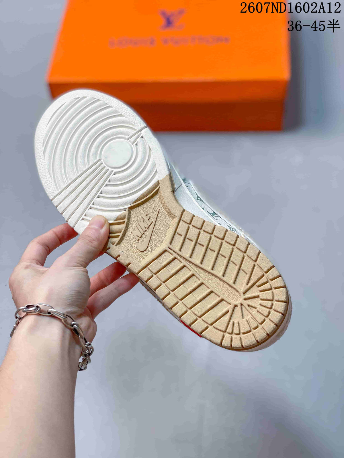 Nike SB Dunk Low Monogram Print Sneakers White Beige