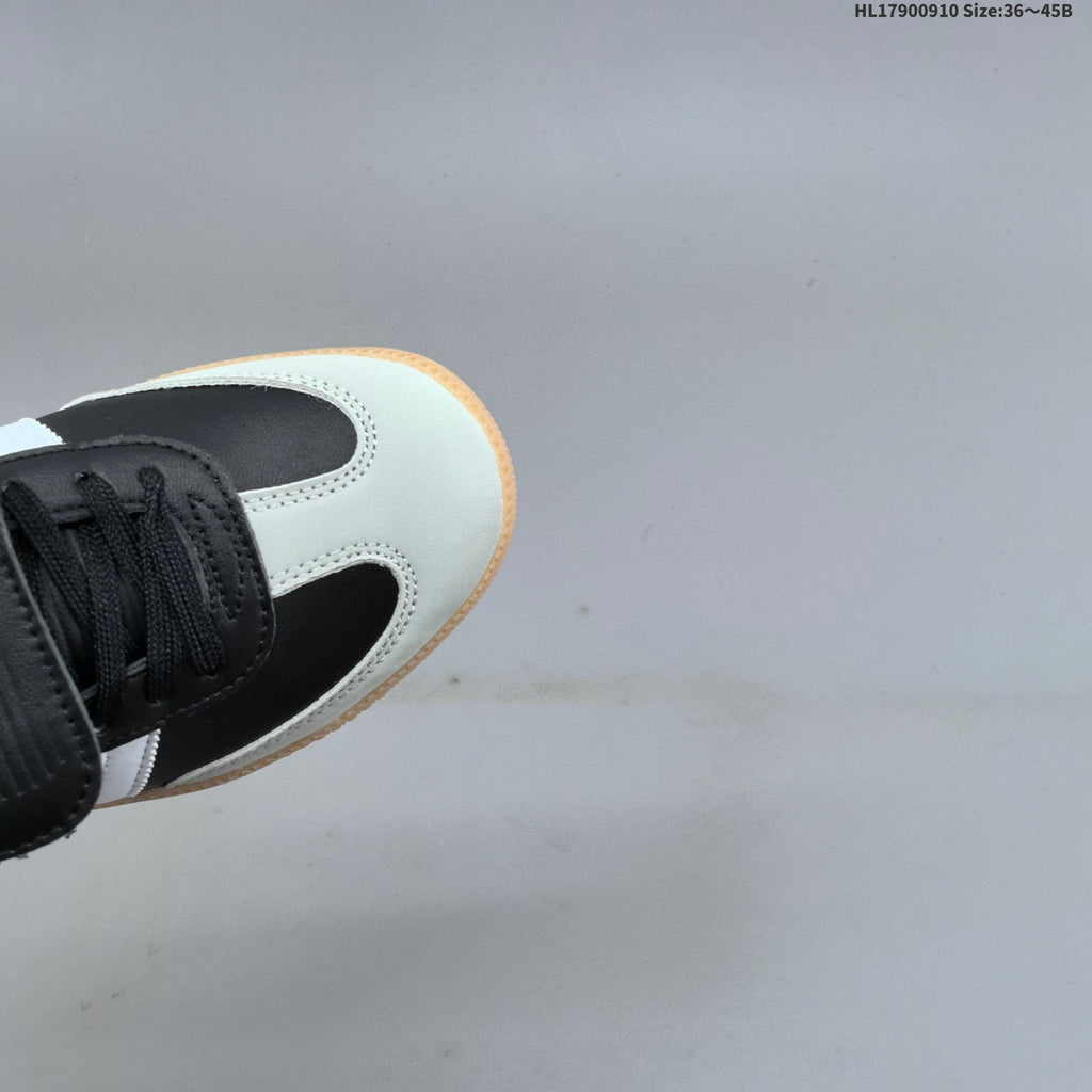 Adidas Samba Low-Top Sneakers Black White Gum IG2010