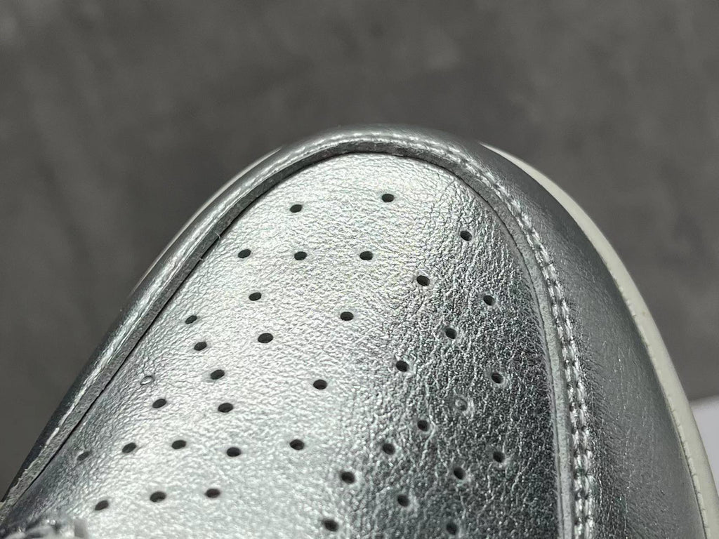 Jordan 1 High Metallic Silver Sneakers