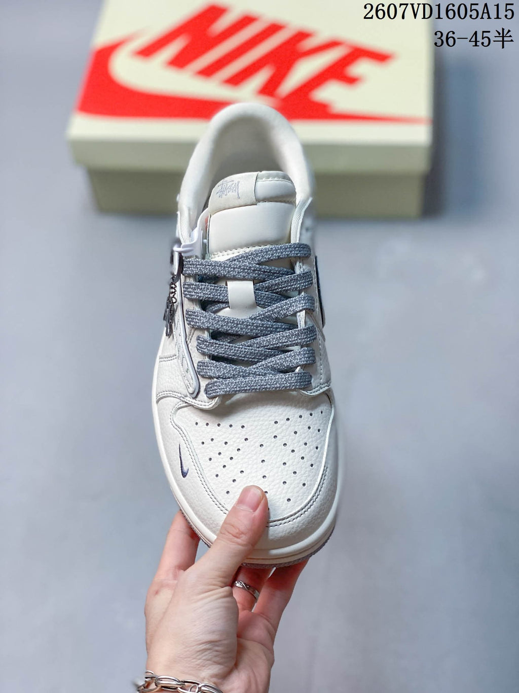 Nike SB Dunk Low LV-Print Sneakers White Gray