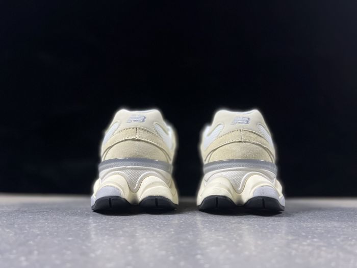 New Balance 9060 Sneakers U9060WNB Cream