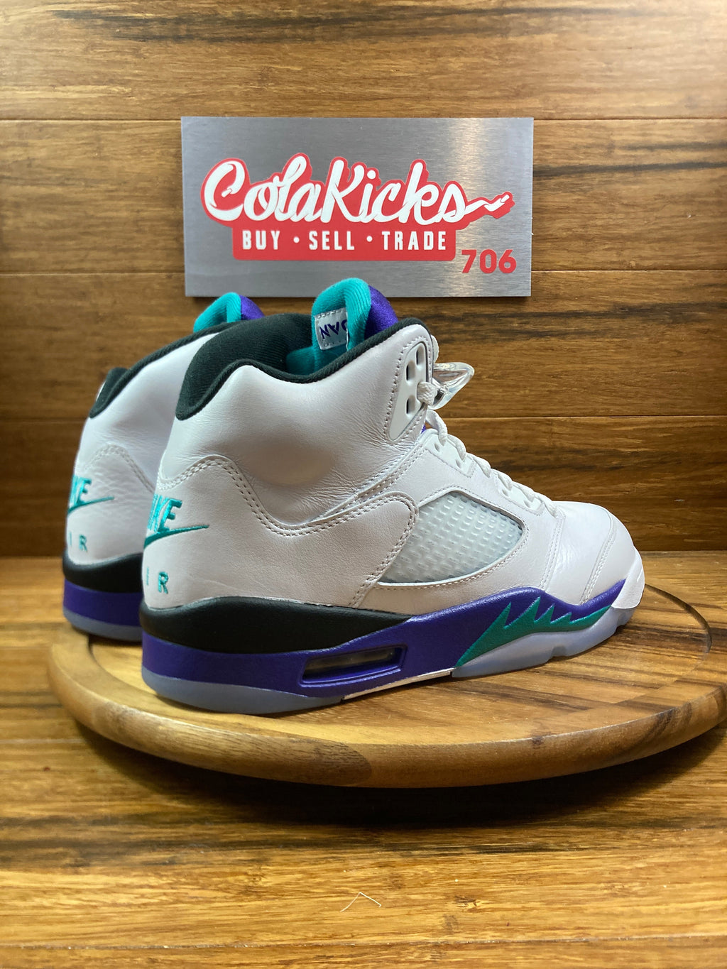 Jordan 5 Retro Grape (2025)