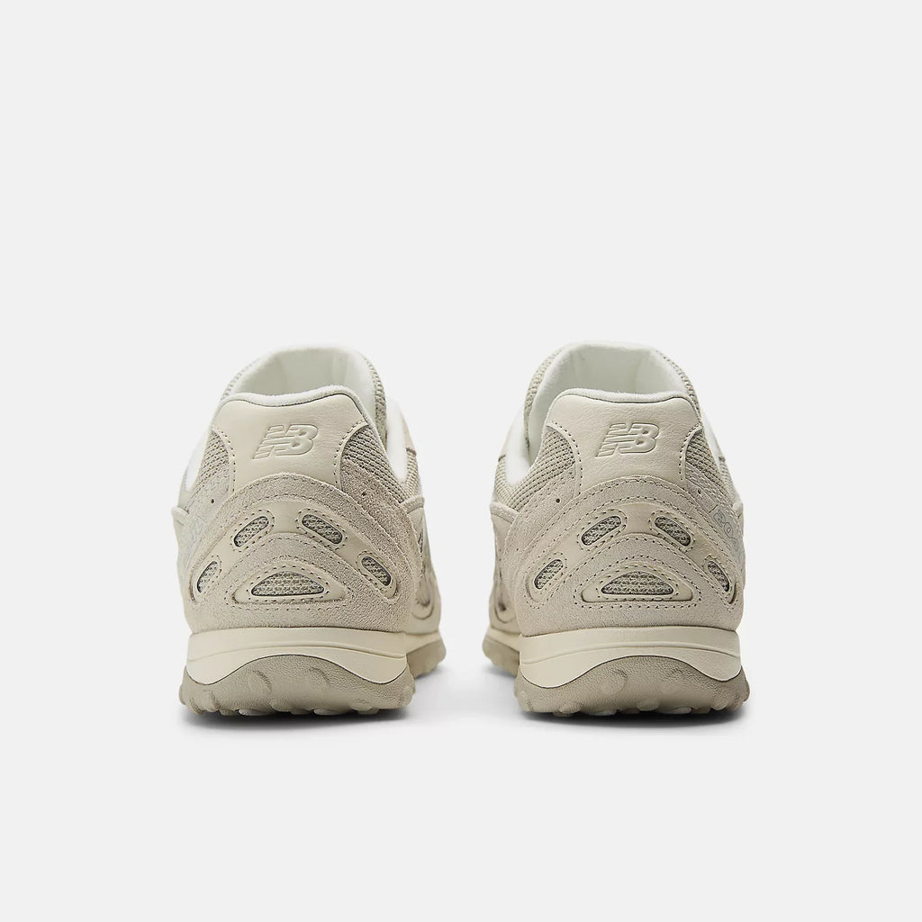 New Balance 204L
