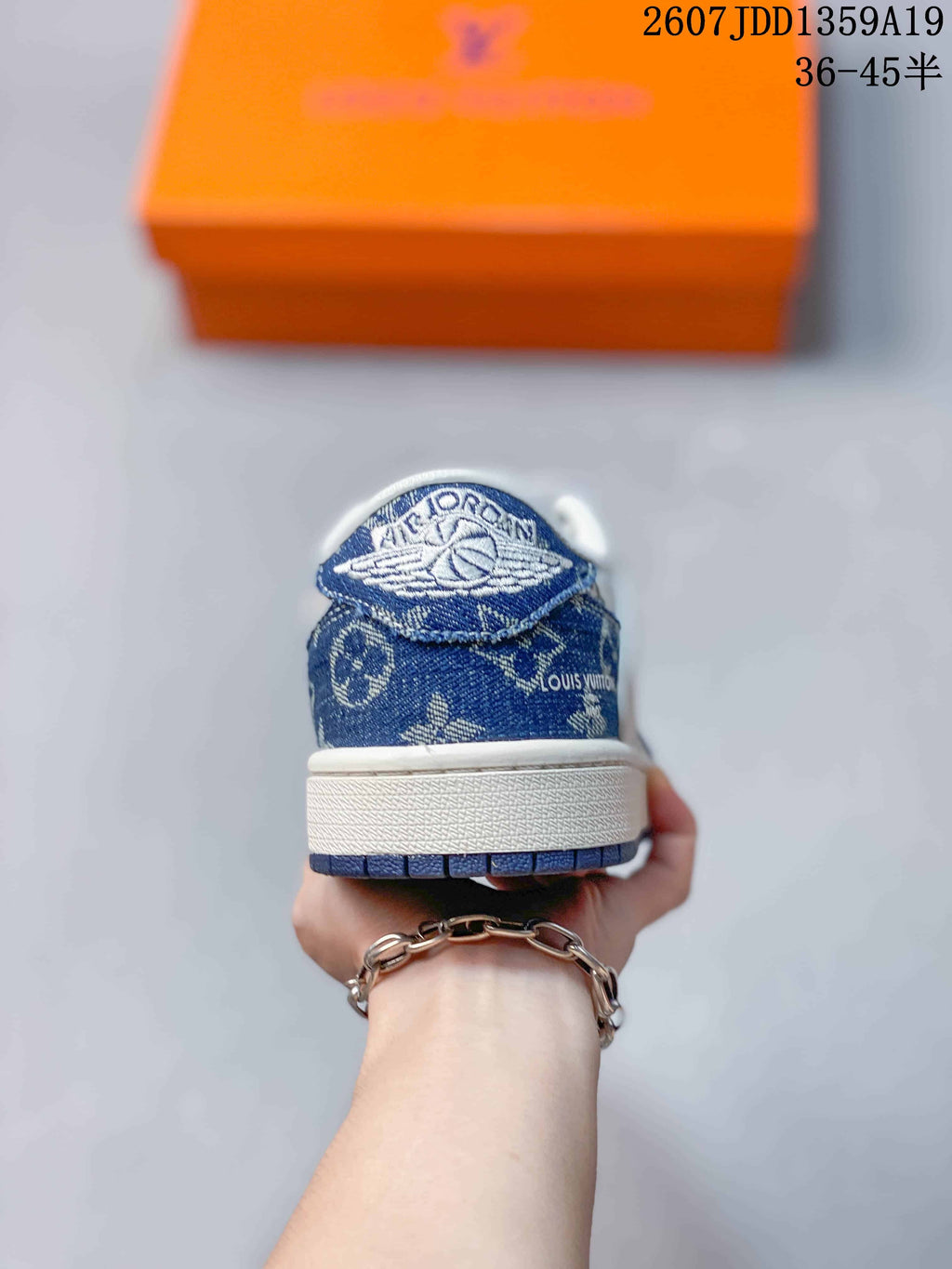 Jordan Air Jordan 1 Low Sneakers White Blue 711090WOE