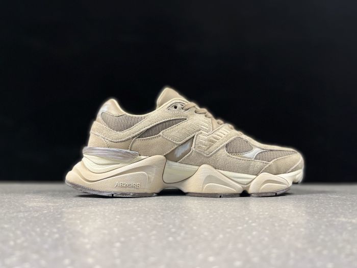 New Balance U9060PB Beige Sneakers