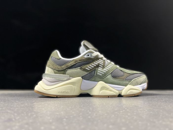 New Balance 9060 U9060FOC Sneakers in Olive Green
