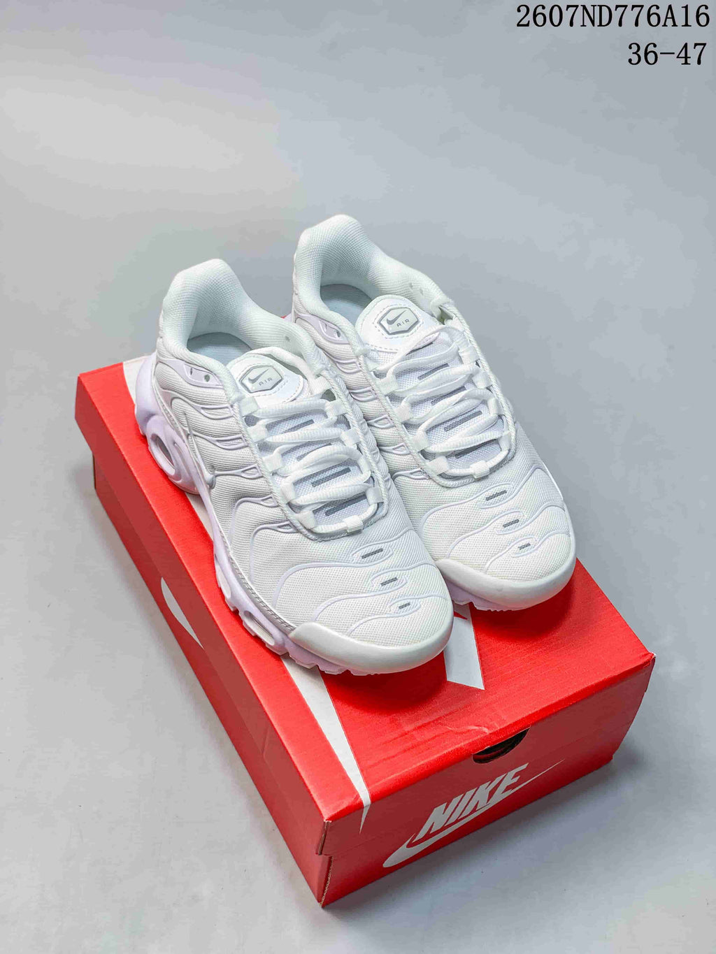 Nike Air Max Plus Sneakers White 2607ND776A16