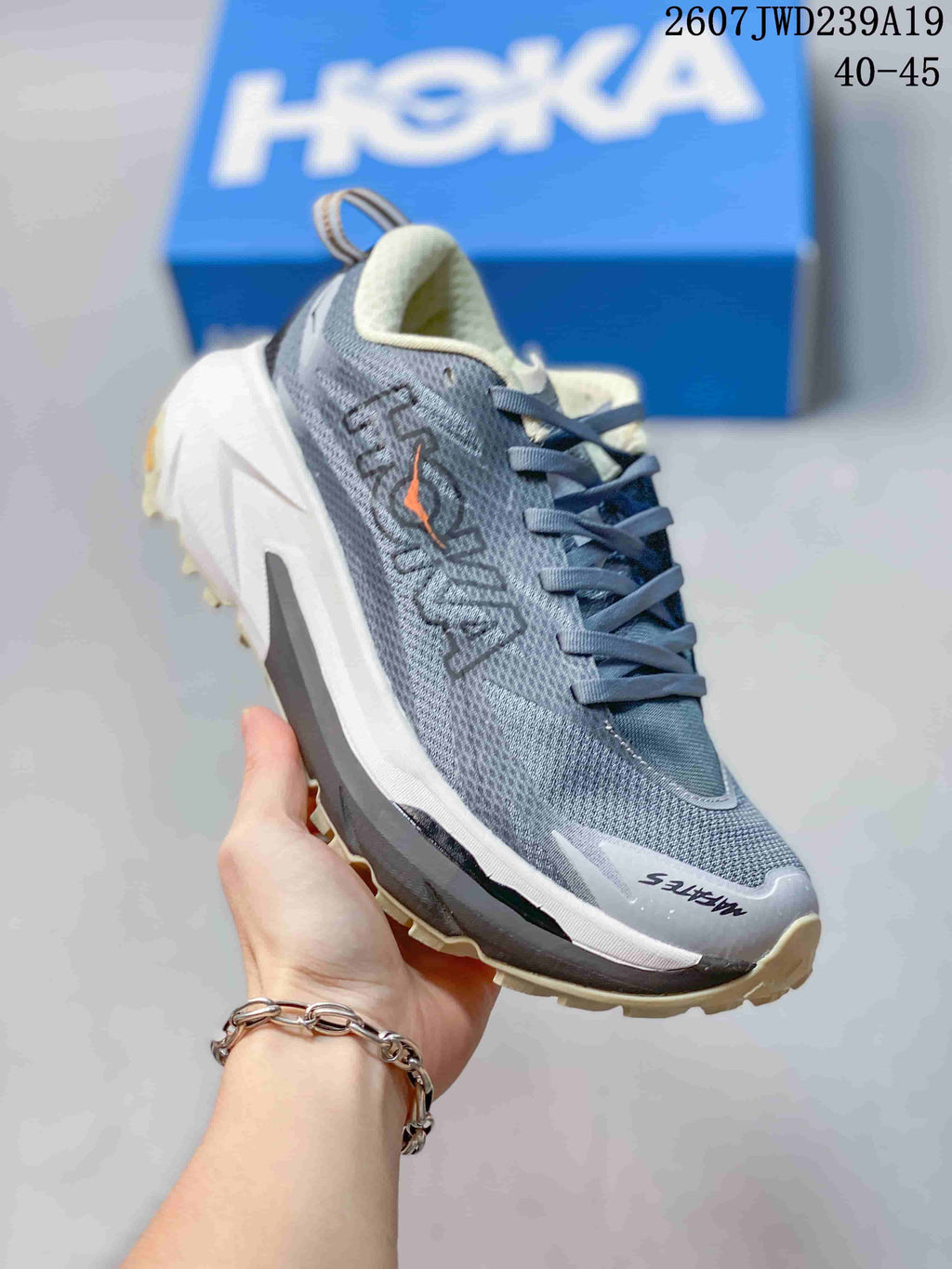 HOKA Rocket X 3 Low-Top Running Shoes Gray