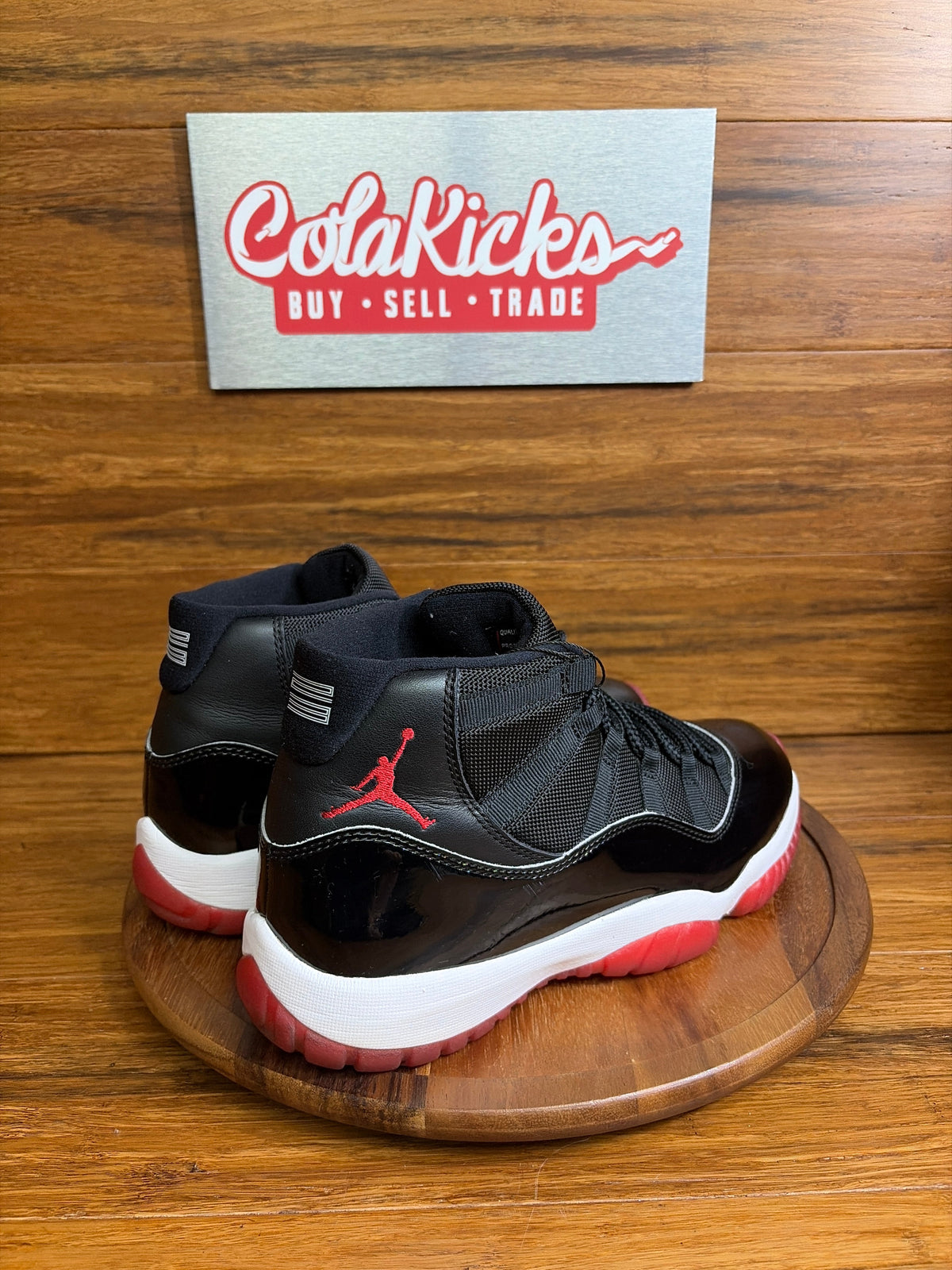 Jordan 11 Retro Playoffs Bred (2019)