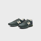 New Balance x Stone Island ABZORB 1890 - Black / White