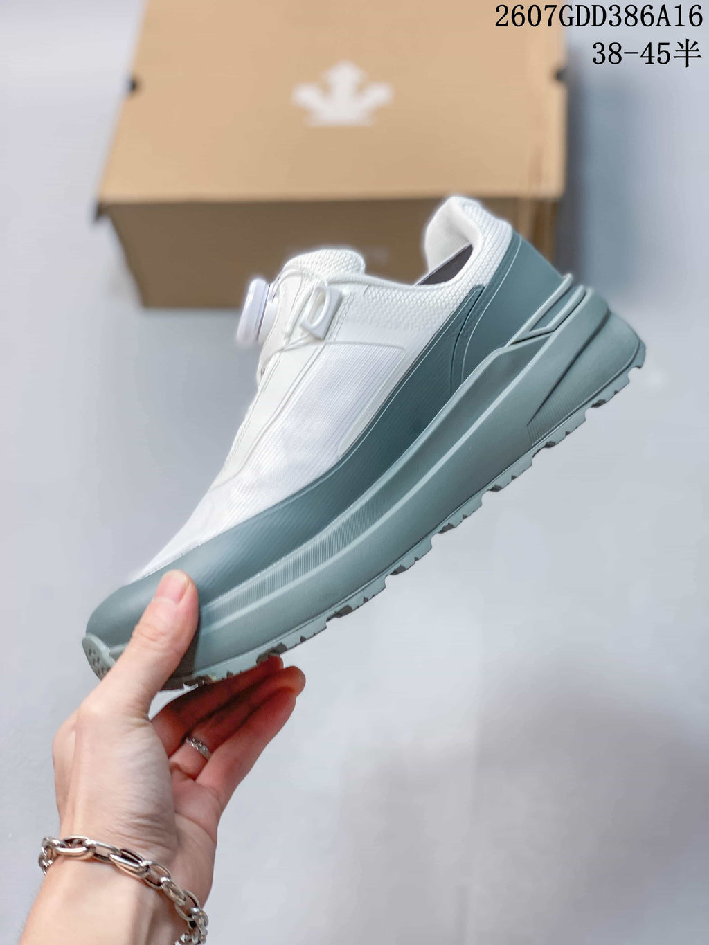 DESCENTE Dualis PRIME WIRE 2.0 Low-Top Sneakers White Gray