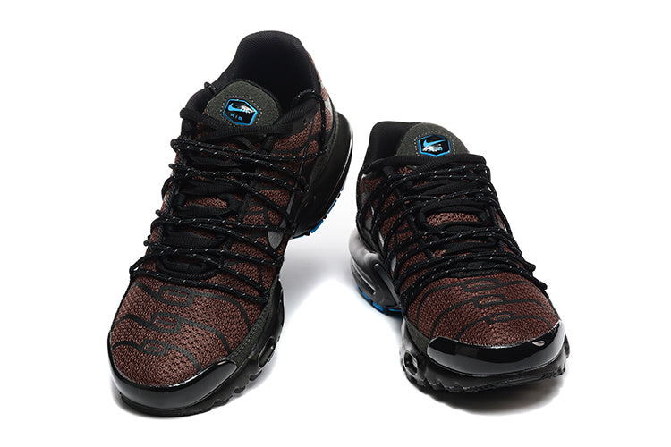 Nike Air Max Plus Sneakers Black and Burgundy FD0670-201