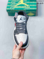 Nike SB Dunk Low Black White Grey Sneakers QL1988-008
