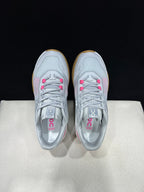 On THE ROGER Advantage Pro Sneakers Light Grey Orange