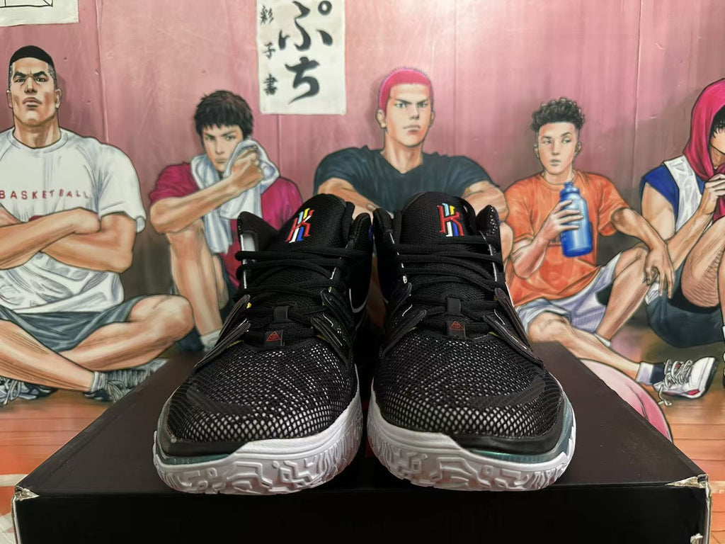 Nike Black and White Basketball Sneakers