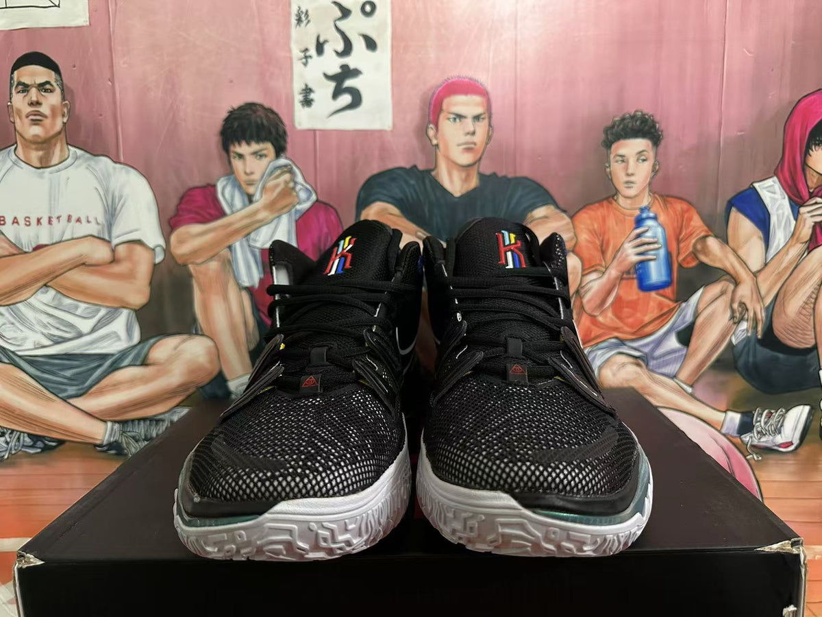 Nike Black and White Basketball Sneakers