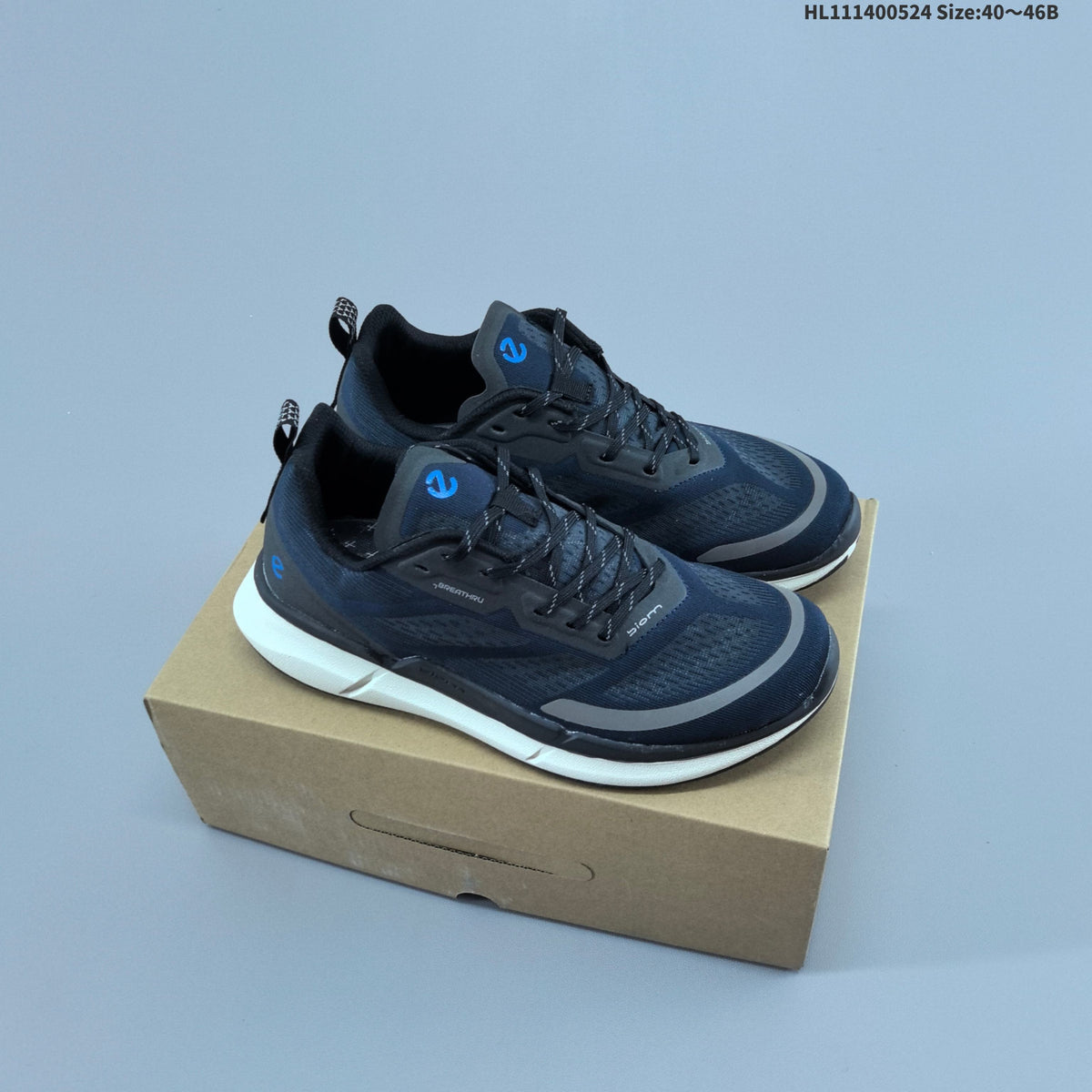 ECCO Men’s Lace-Up Outdoor Sneakers