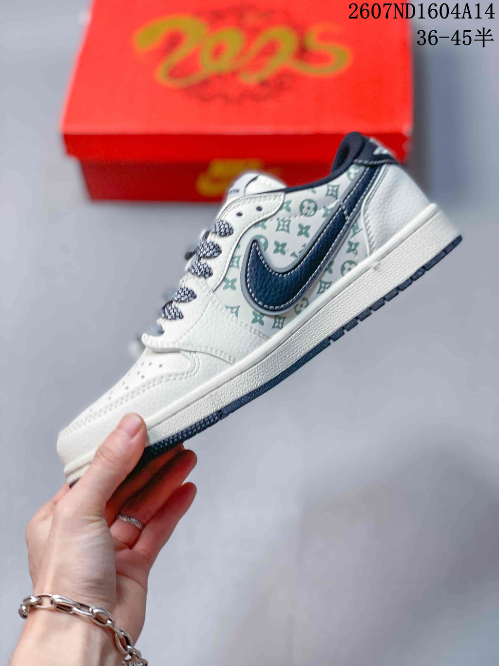 Nike SB Dunk Low LV Monogram White Navy Sneakers 2607ND1604A14