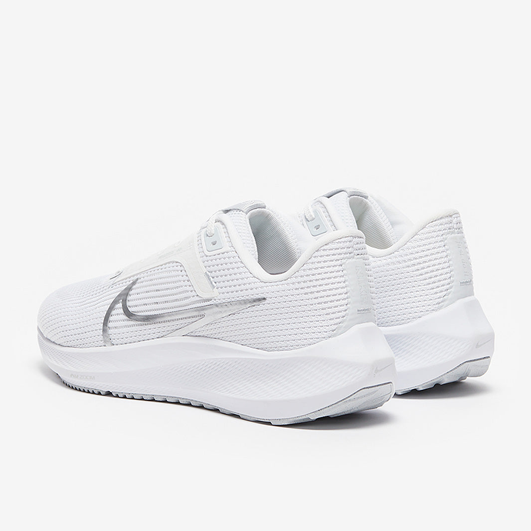 Nike Womens Pegasus 40