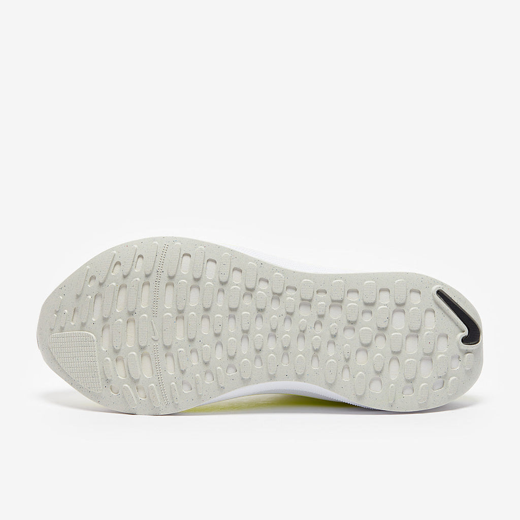Nike ReactX Infinity Run Flyknit 4