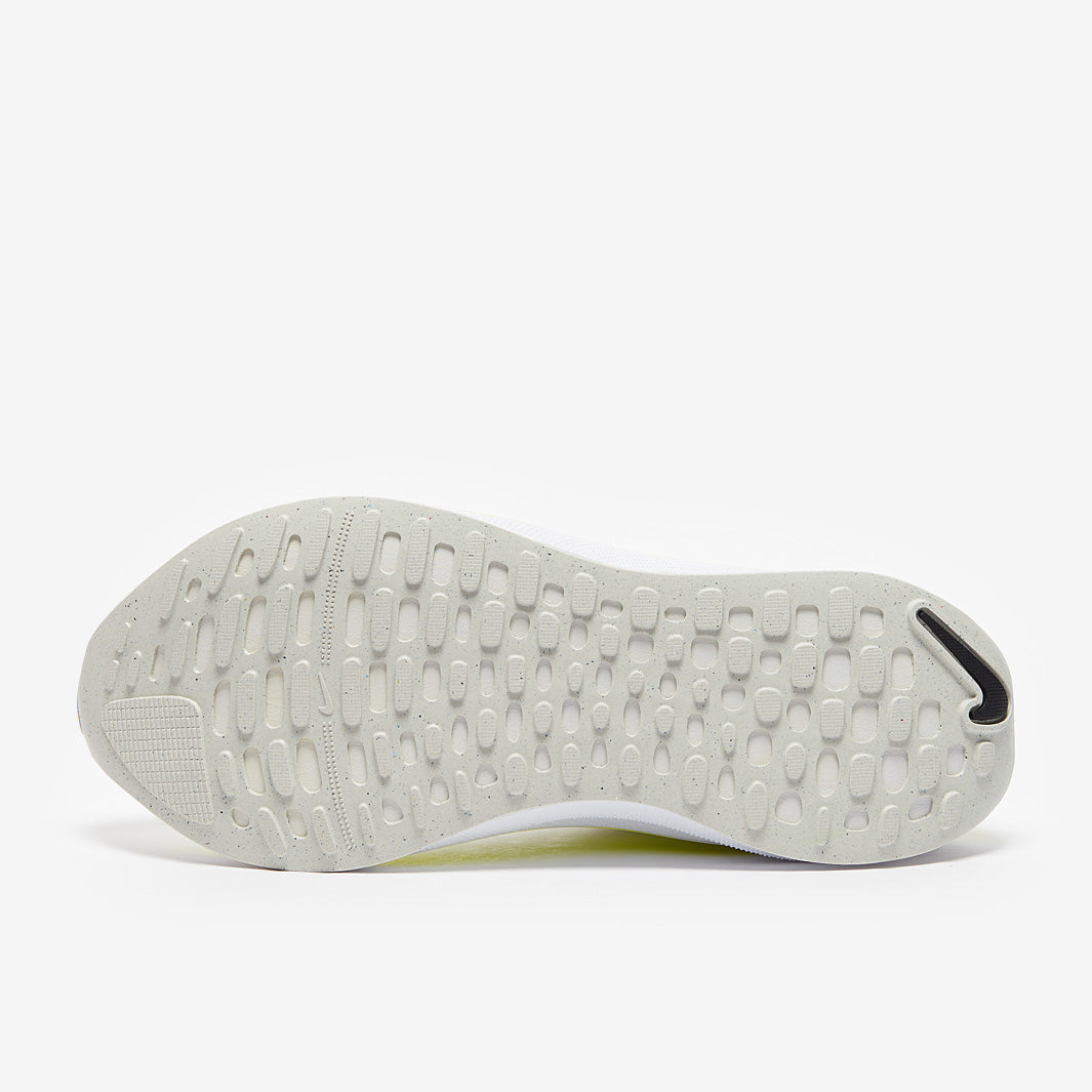 Nike ReactX Infinity Run Flyknit 4