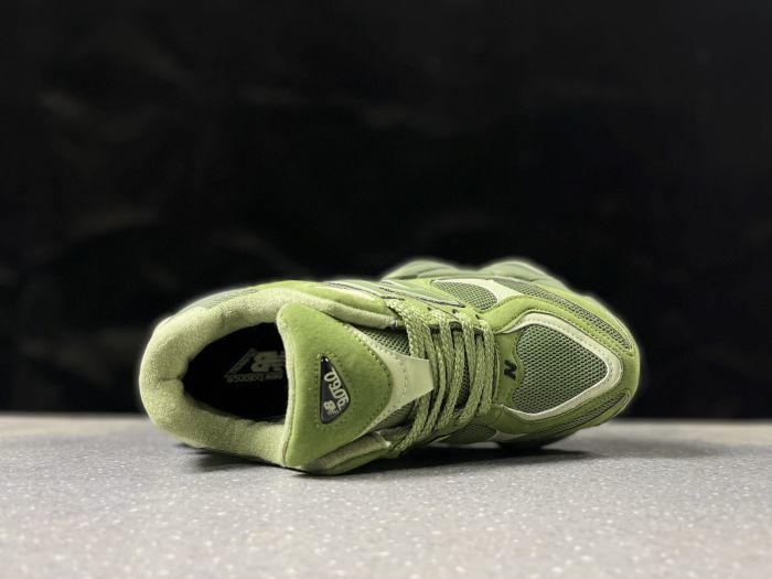 New Balance 9060 U9060ZGD Green Sneakers