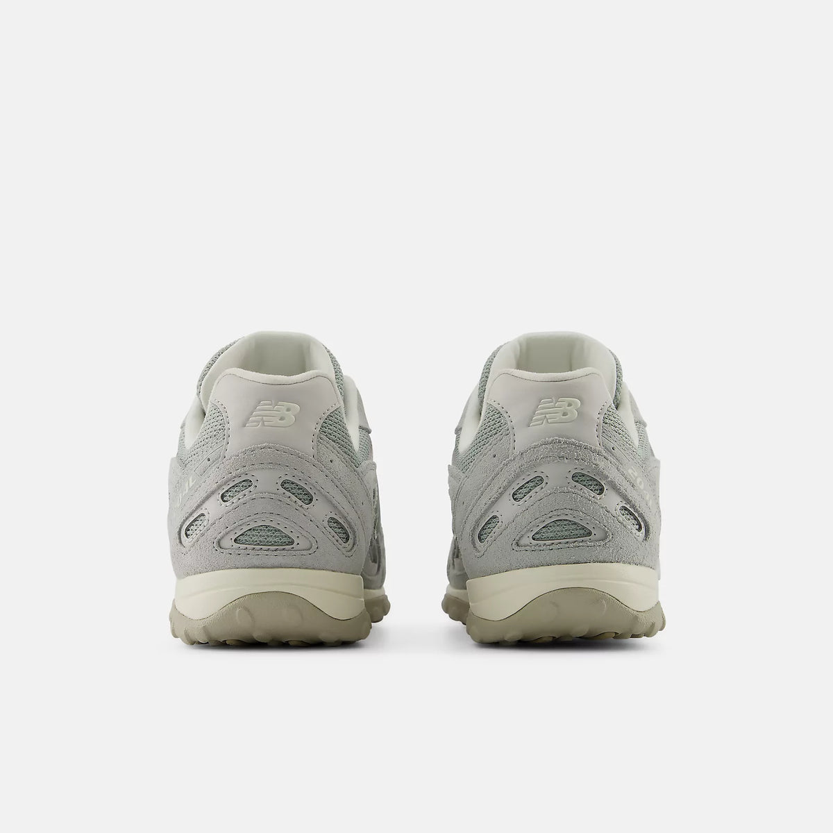 New Balance 204L