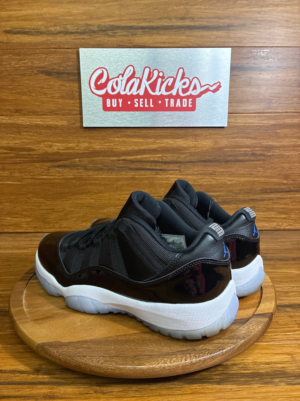 Jordan 11 Retro Low Space Jam