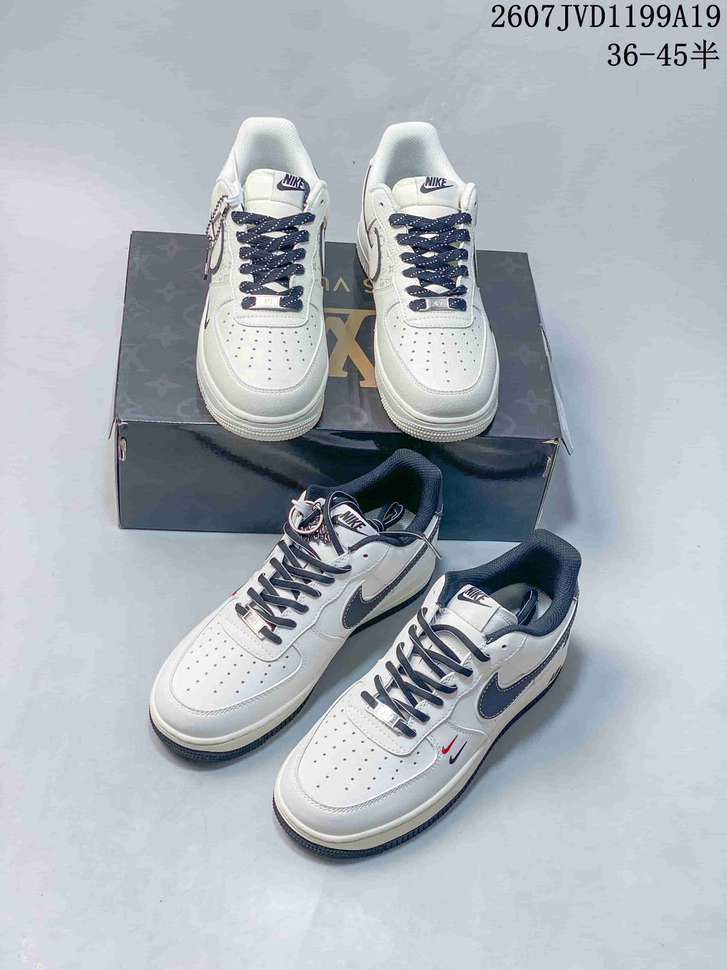 Nike Air Force 1 Low White Sneakers 711790ORO