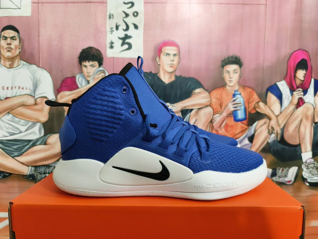 Nike Hyperdunk Basketball Shoes in Blue and White