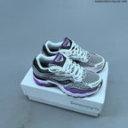 Saucony ProGrid Omni 9 Retro Running Sneakers