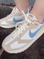 Nike Air Max Dawn Sneakers DV4248-141, Cream and Blue