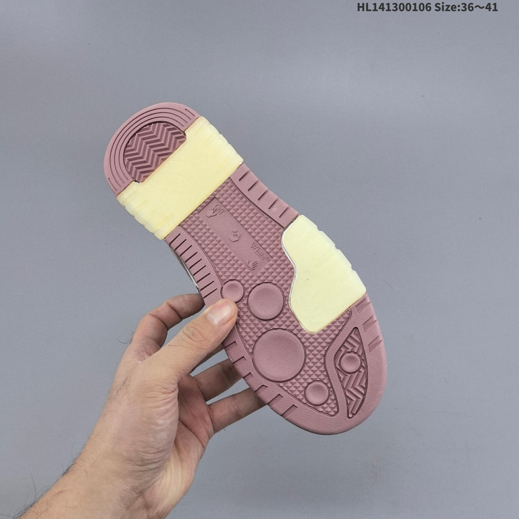 Off-White Low-Top Sneakers in White and Dusty Pink